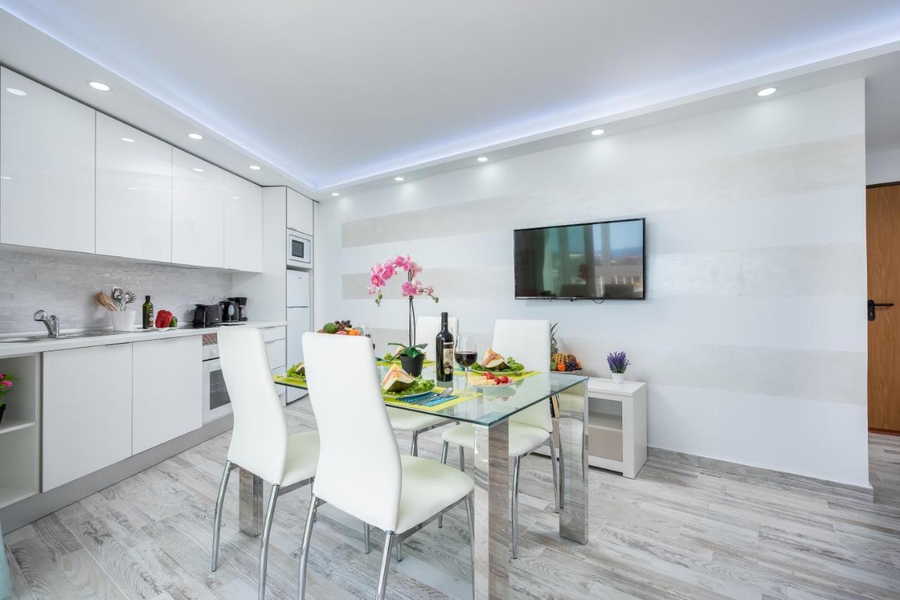 Corazon De La Playa Apartment Arona  Exterior photo